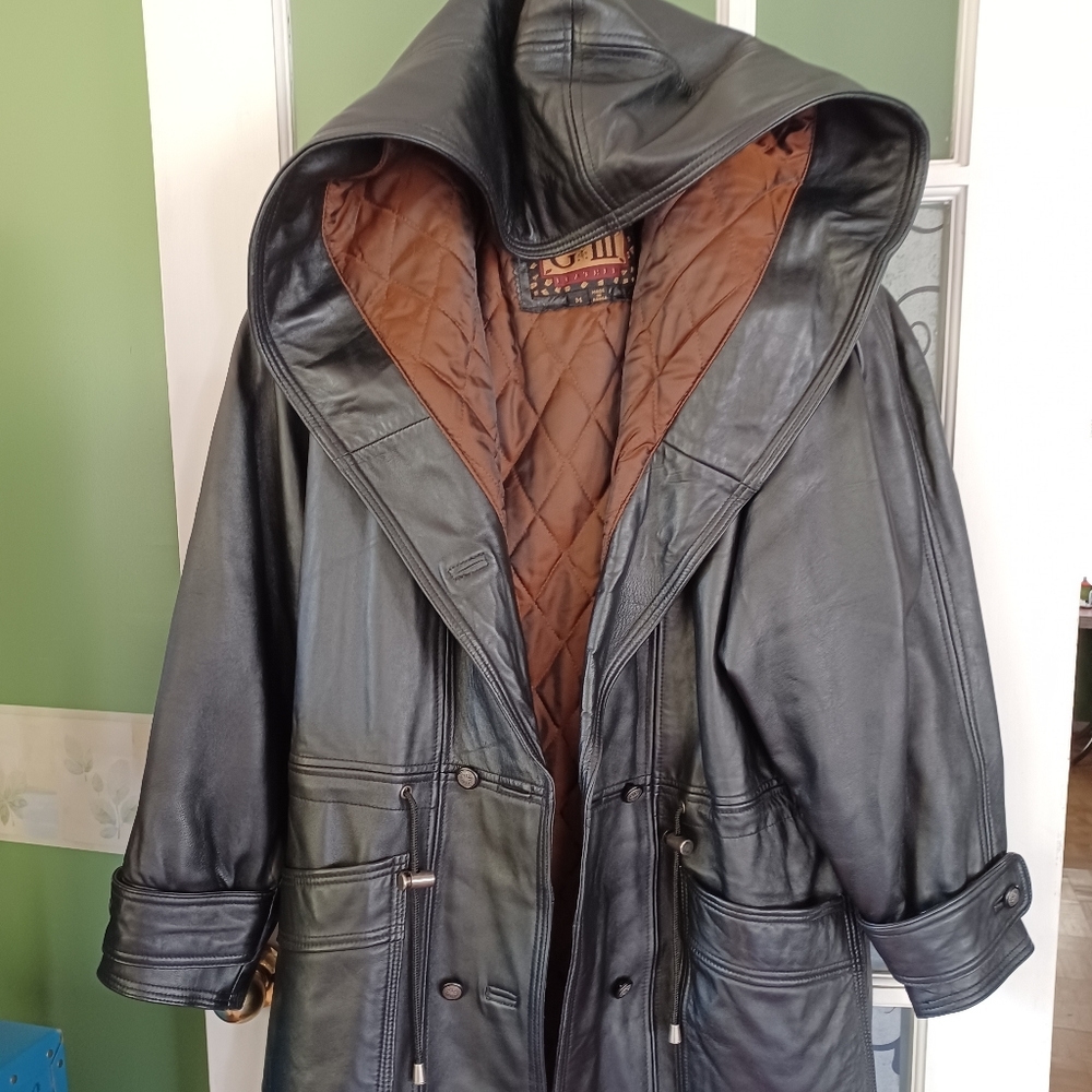 Hooded leather coat by G III leather size medium